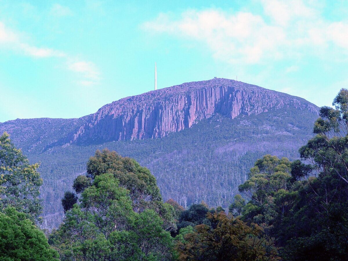    Гора Веллингтон. Тасмания | CC BY-SA 3.0 / Adavyd / Mount Wellington, Tasmania, on the way from Hobart