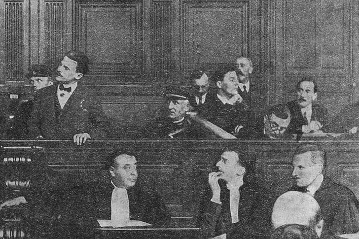     Суд над Шломо Шварцбардом, 1927 год    
Журнал "Красная нива". 1927 (№ 46)