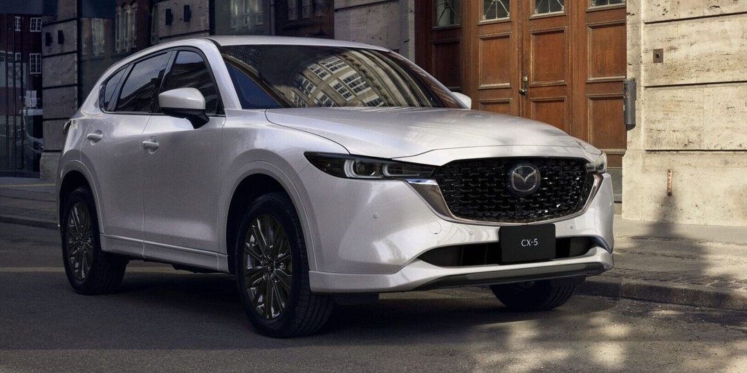 Mazda CX-5 обошла Toyota RAV4 и возглавила альтернативный импорт в России