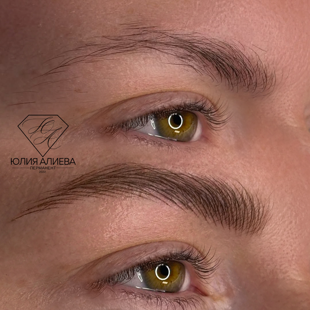 На фото перманентный макияж бровей в волосковой технике Realistic Hairs: до и результат сразу после процедуры