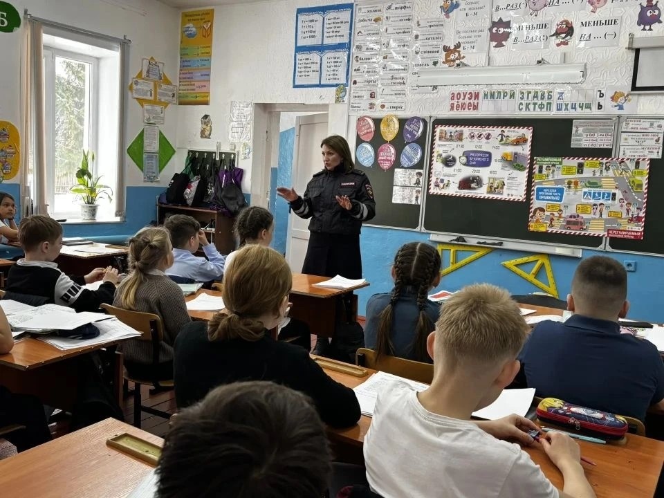    Беседа о безопасности на дорогах