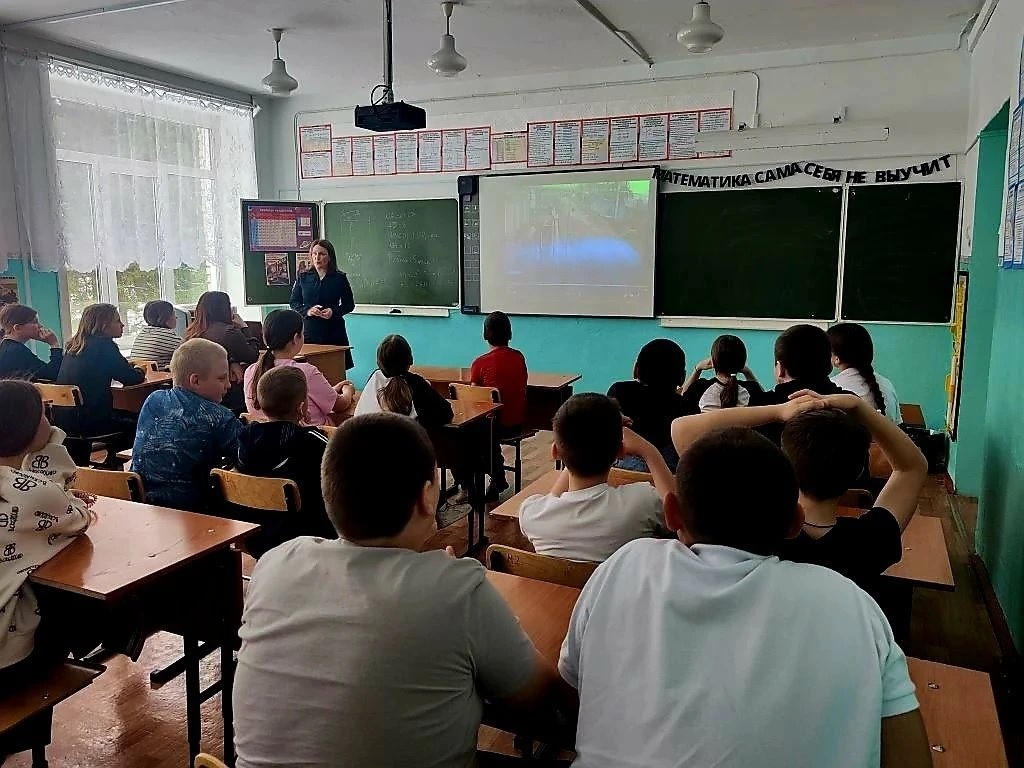   Беседа о безопасности на дорогах