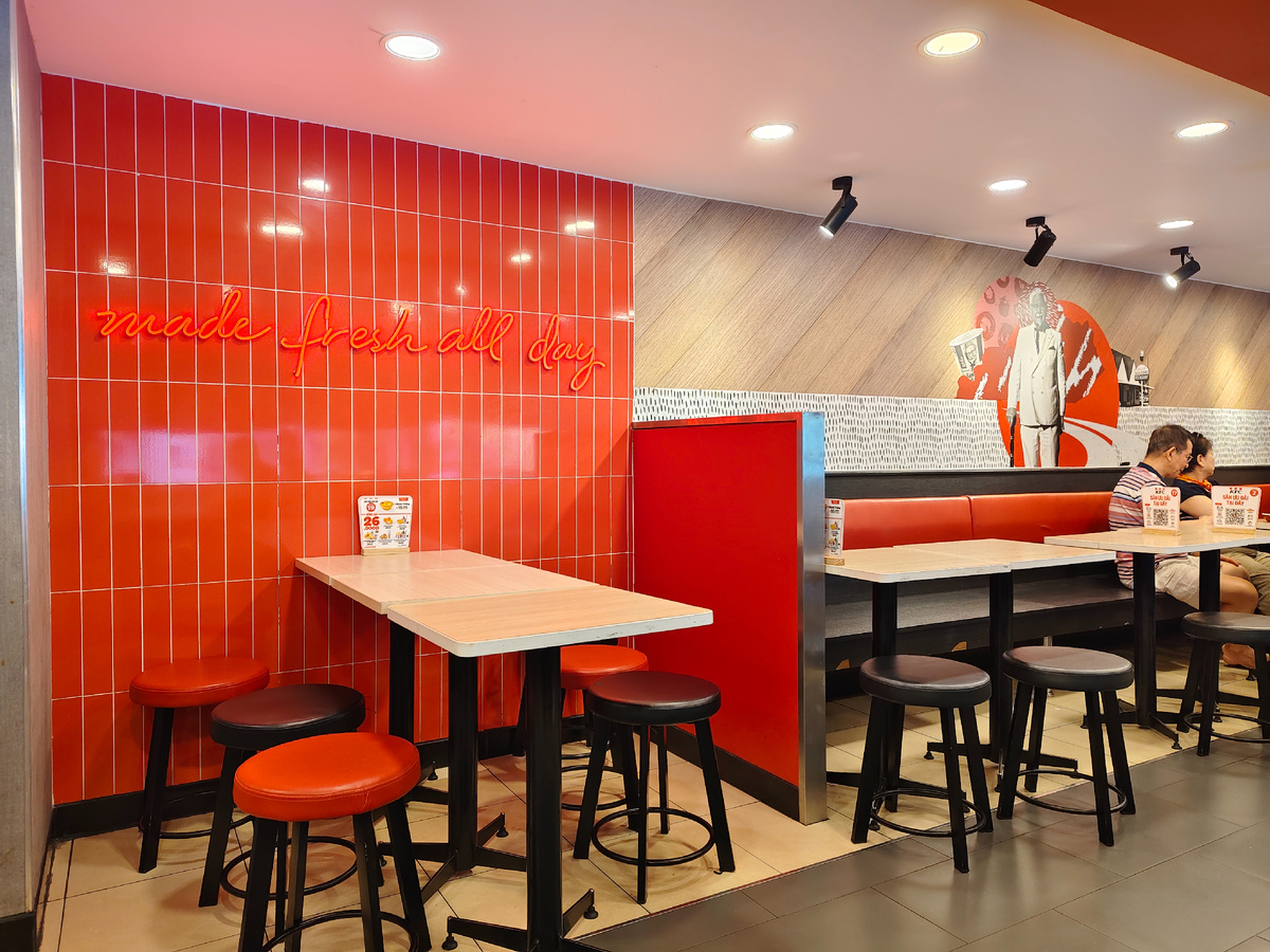 KFC в Нячанге (Вьетнам)
