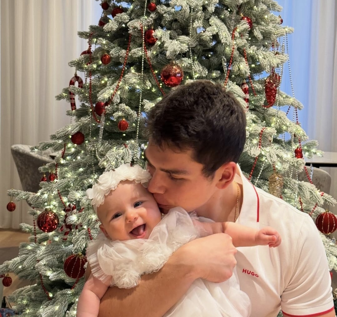 Никита с дочуркой ❤️