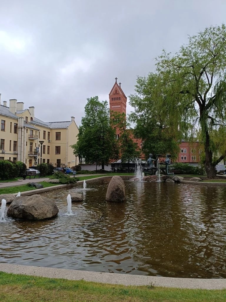 Листайте галерею, если нтересно. Фото города.