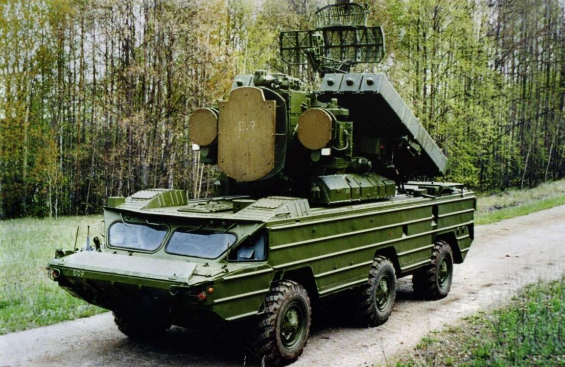 Боевая машина 9К33 ЗРК "Оса-АКМ"
Источник: war-book.ru