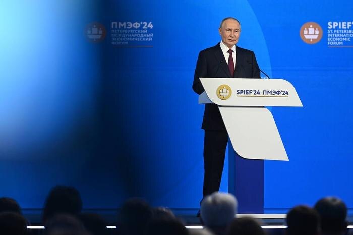 Владимир Путин. Обложка © Life.ru