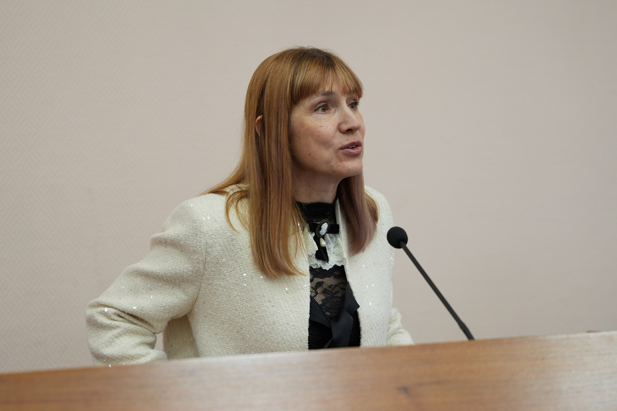 Директор ОКЦ "Умная страна" Елена Антонова, кандидат психологических наук,  эксперт по внедрению семейноцентричности в бизнес-процессы