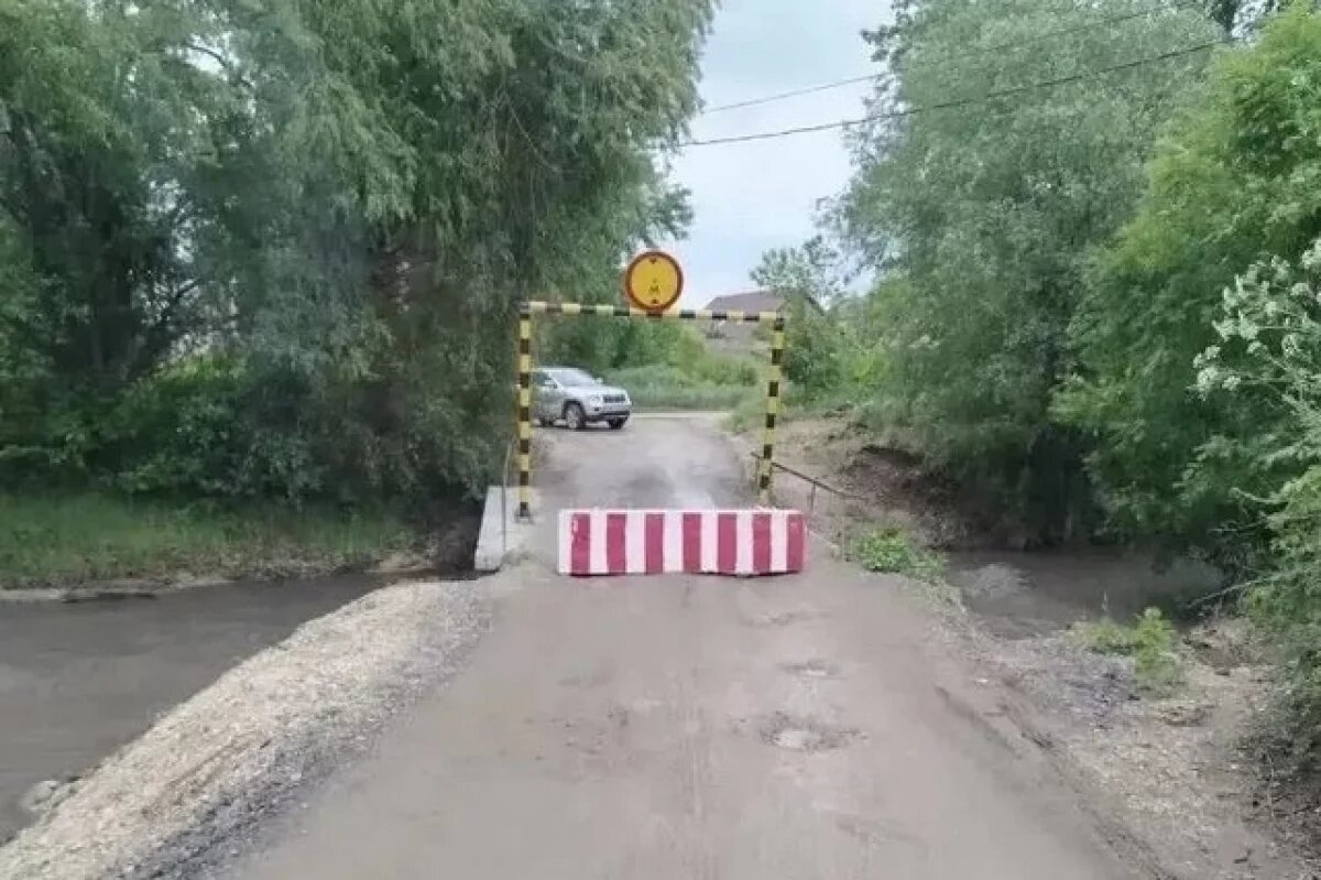    На Атаманской в Пятигорске закрыли мост из-за сильных ливней