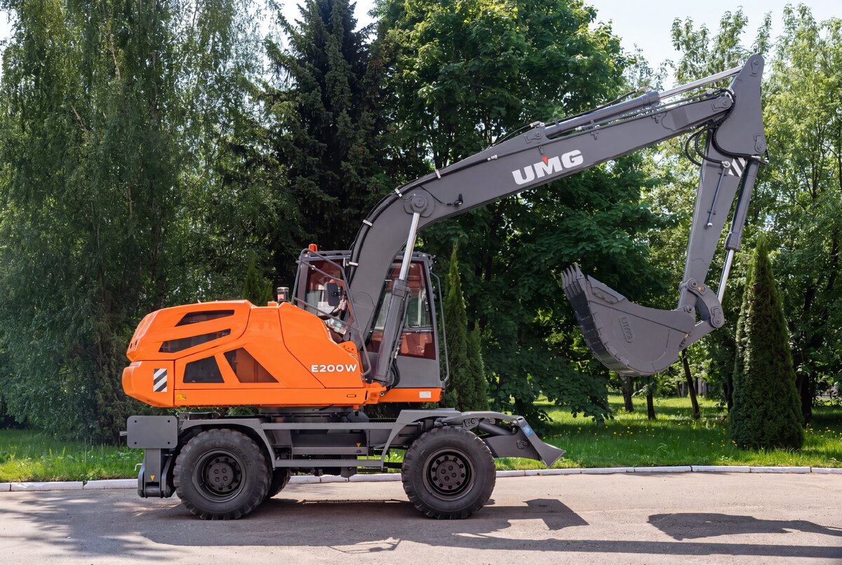    E200W