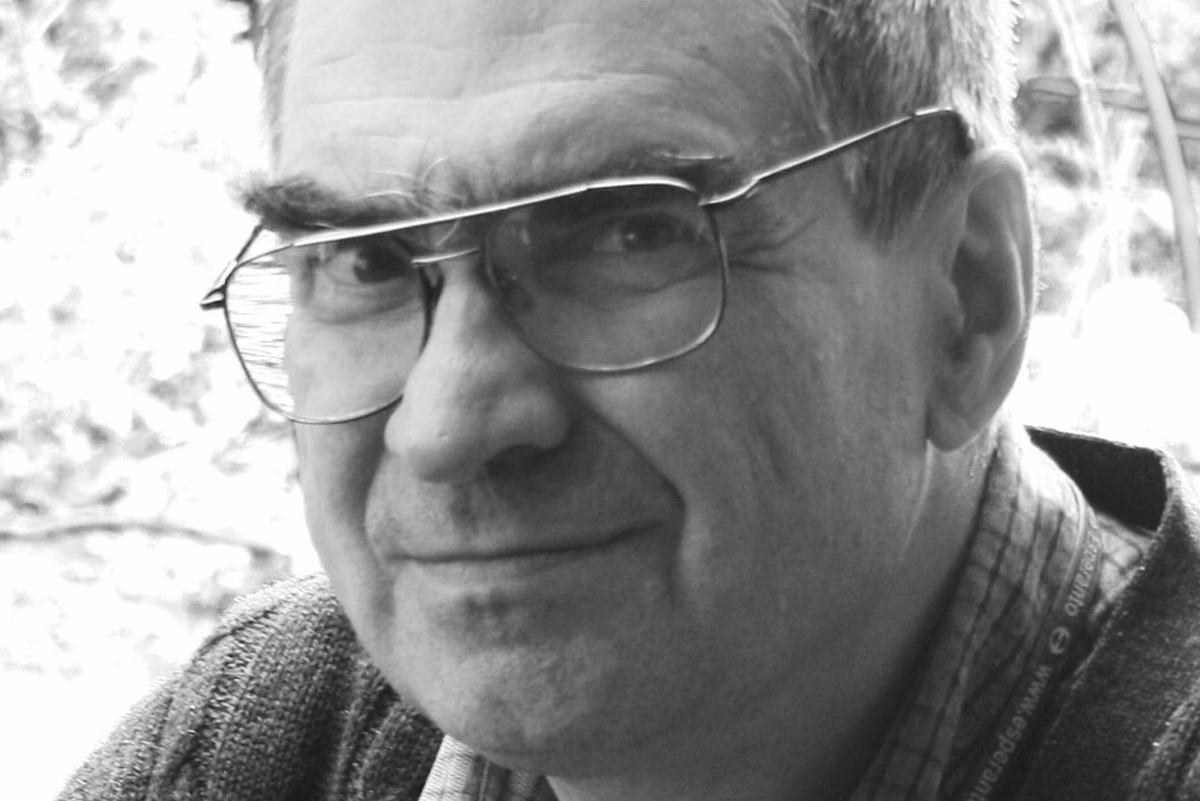     Умер от инсульта чемпион России по «Что? Где? Когда?» и участник шоу «Своя игра», поэт и переводчик Валентин Мельников