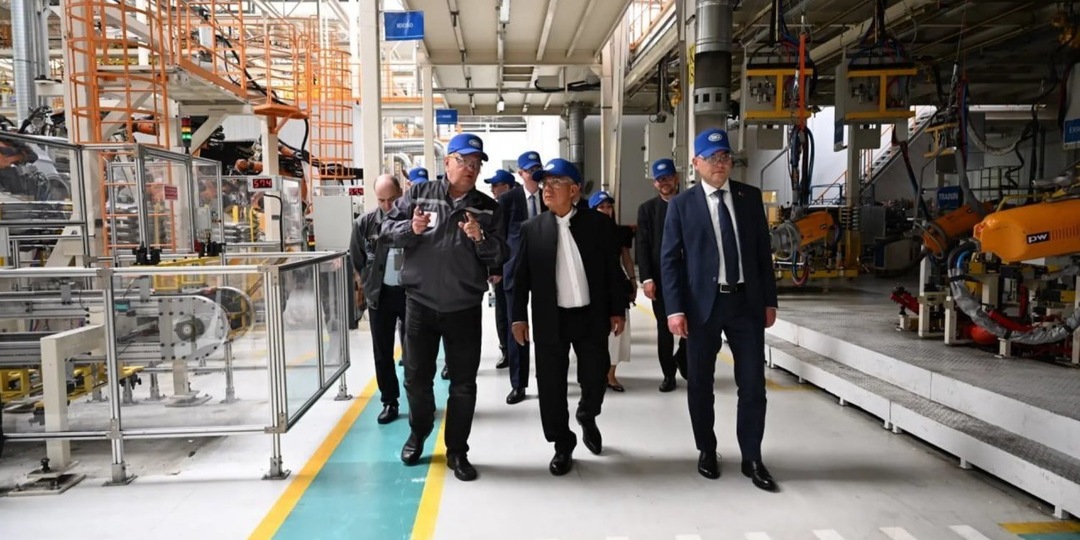 Рустам Минниханов посетил белорусско-китайский автозавод «Белджи»