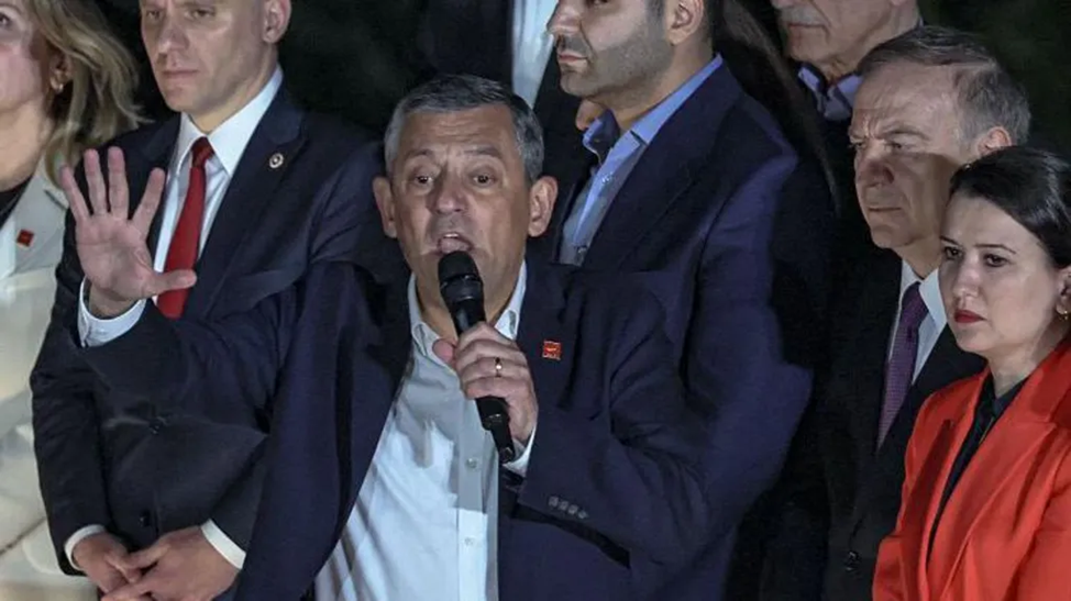 Лидер НРП Озгюр Озель обвинил турецкие власти в «судебном перевороте»