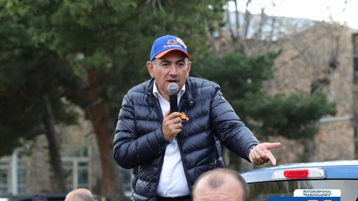 © Photo : press office of the Civil Contract Party 