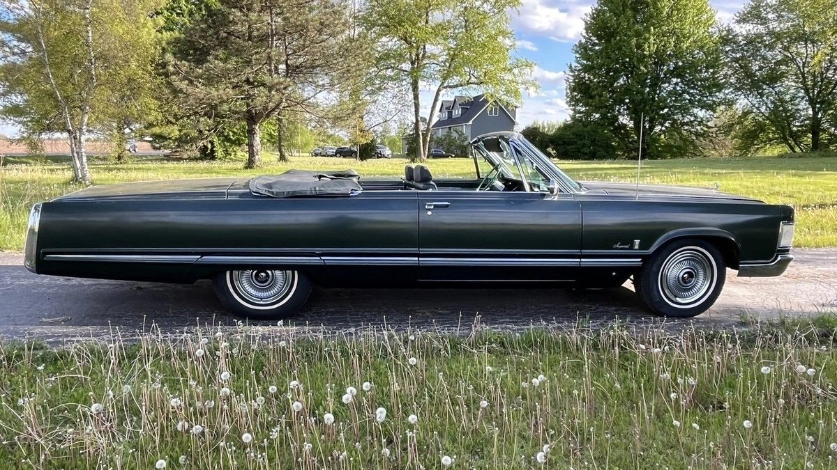 1967 Imperial Crown Convertible Mobile Director