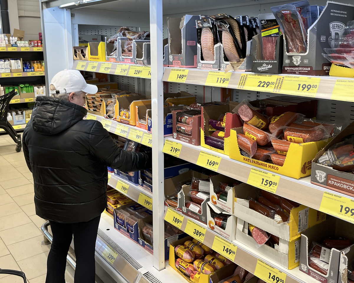 Некоторые магазины уже пишут на ценнике стоимость за 1 килограмм – вот это правильный подход
