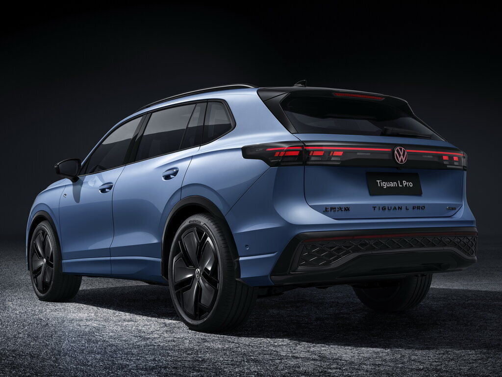    Volkswagen Tiguan L   
Volkswagen