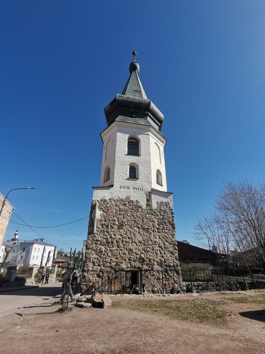 Башня ратуши, вход в музей