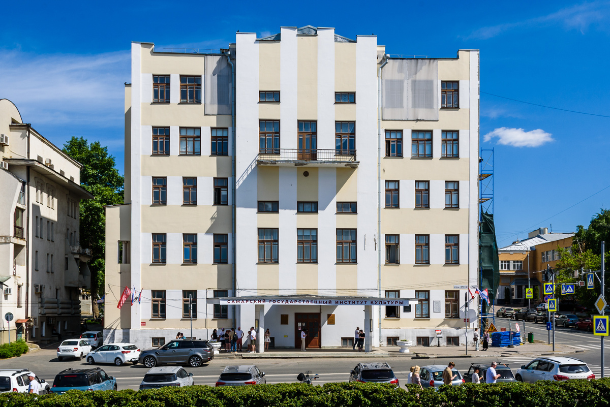 Фрунзе, 167​ / Шостаковича, 2