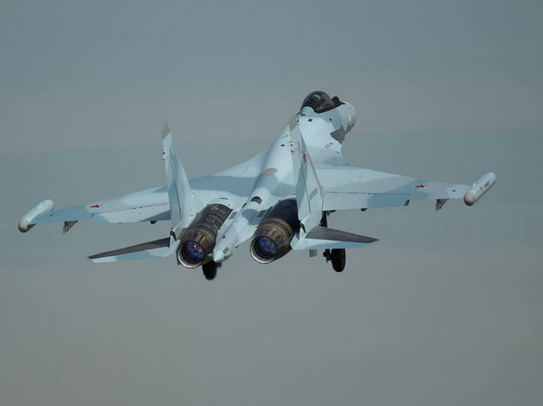 ВКС России получили новую партию истребителей Су-35С