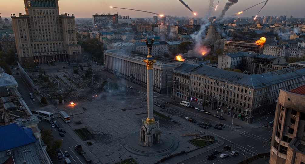 «Психологически нужно готовиться к разрушениям» - анонсированные российские удары по Киеву вызвали страх на Украине