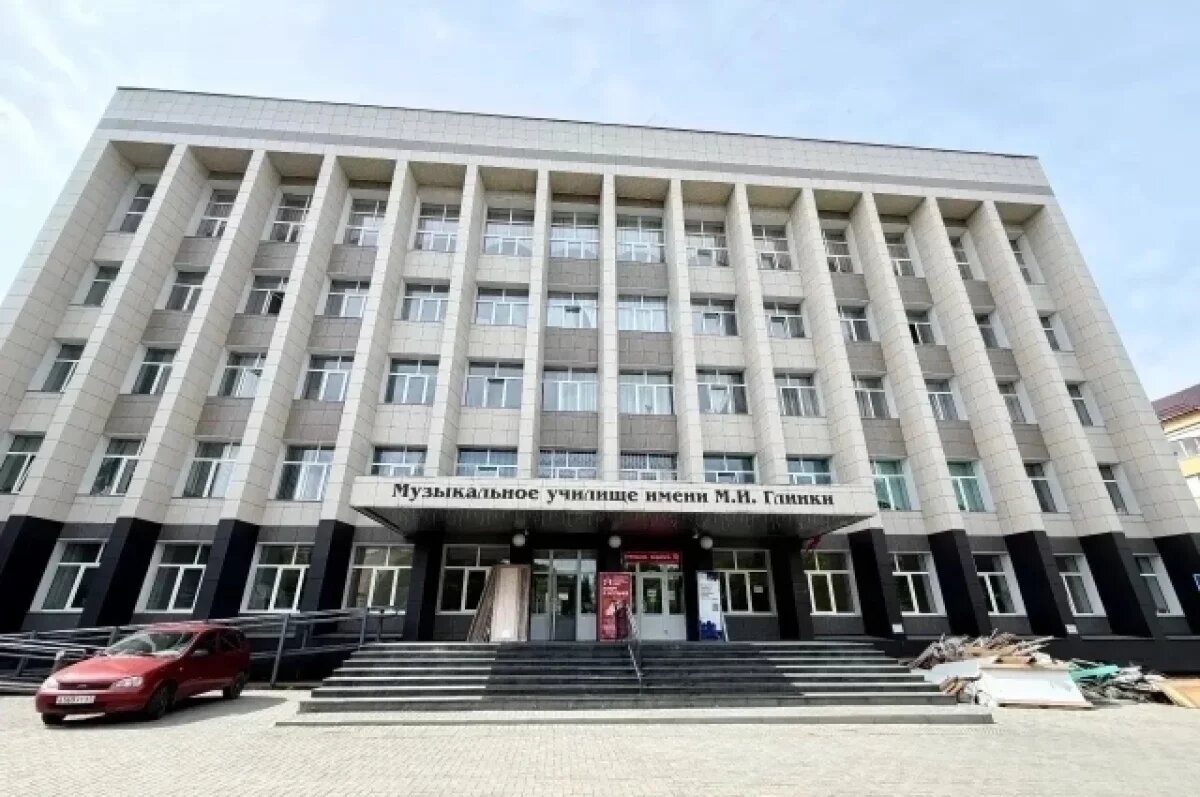    Ремонт продолжается в музыкальном училище имени М.И. Глинки в Смоленске