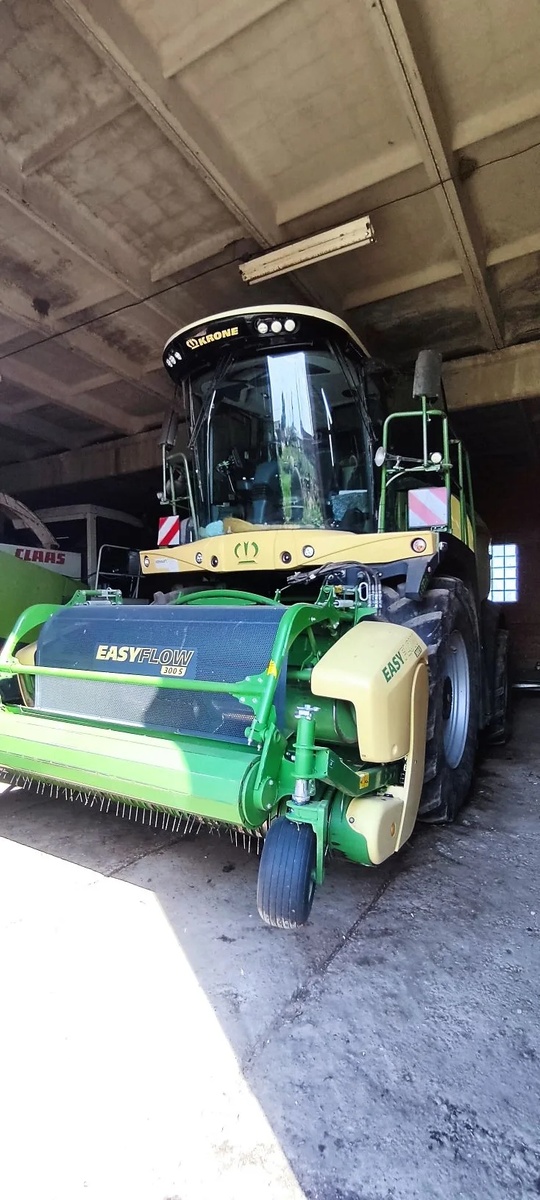 Тот самый Krone Big X580, который требовал нашего вмешательства.