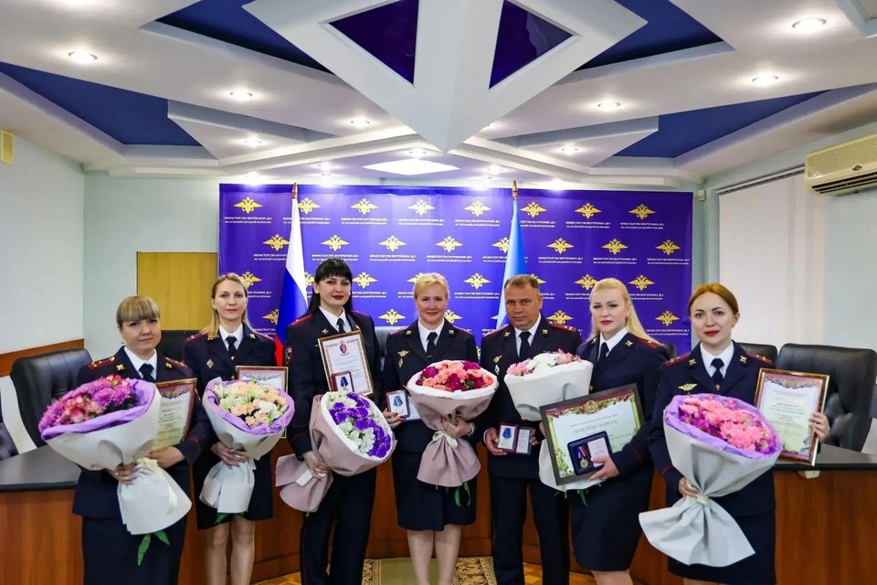    Медали вручили в честь 90-летия подразделения. ФОТО: МВД по ЛНР