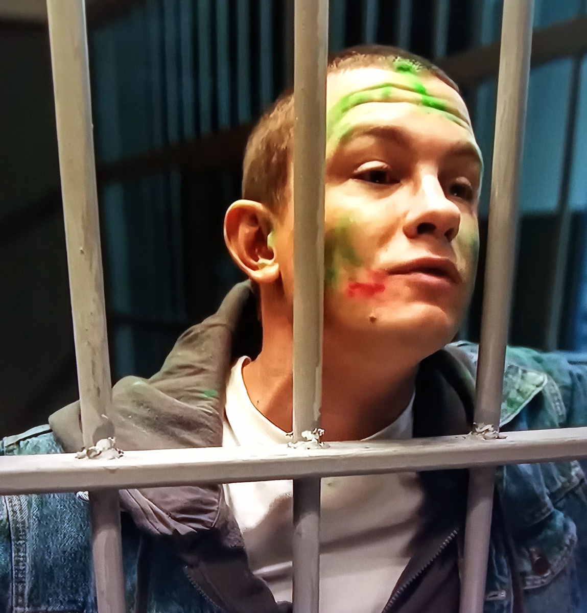 кадр из комедии