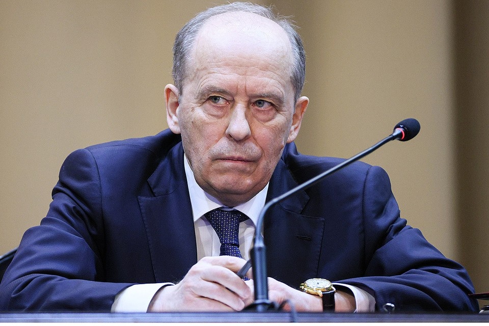    Директор ФСБ Александр Бортников предложил спецслужбам СНГ перейти от обмена тревожными сигналами к общей системе превентивного контроля. Фото: Гавриил Григоров/пресс-служба президента РФ/ТАСС