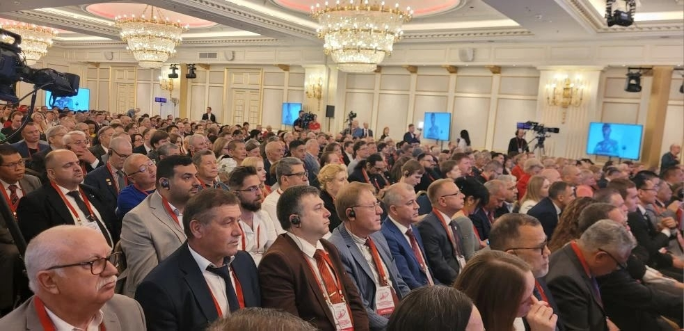 Кемал Бытдаев, член ЦК КПРФ, первый секретарь Карачаево-Черкесского республиканского комитета КПРФ принимает участи в работе III Антифашистского форума КПРФ.