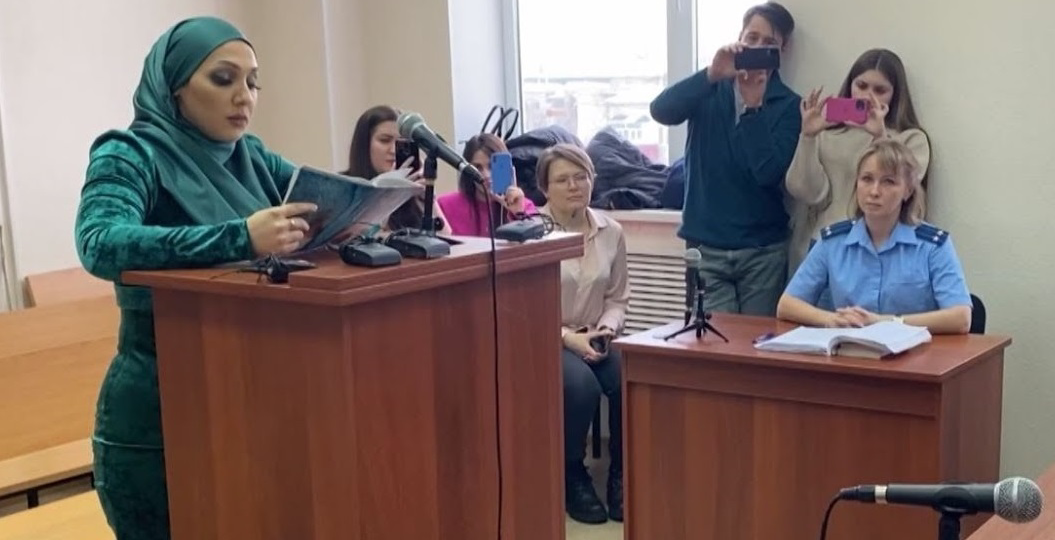 Только посольства и консульства! Никакие диаспоры не должны существовать на территории РФ!