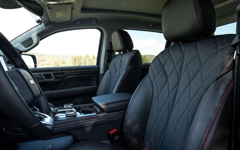 Интерьер Foton Tunland V9📷
