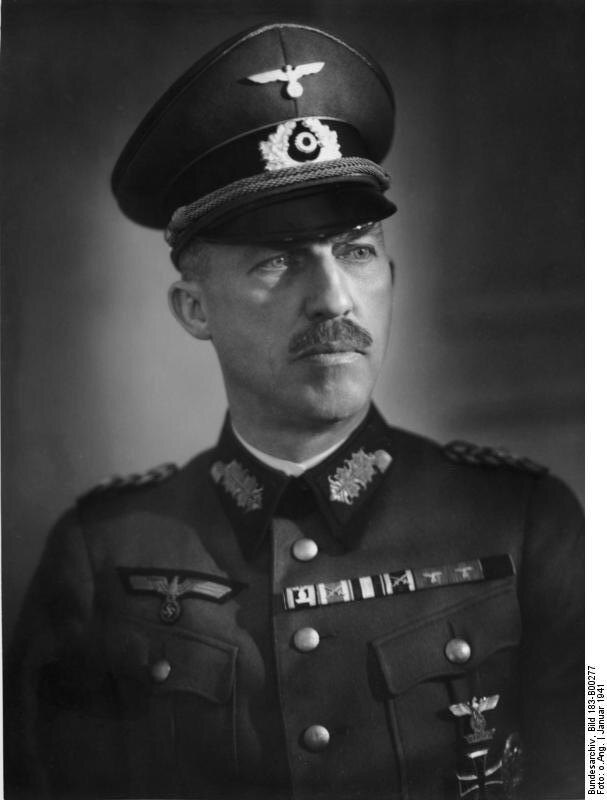 Карл Пауль Иммануэль фон Хазе (24 июля 1885 — 8 августа 1944) — немецкий военный деятель, генерал-лейтенант. Комендант Берлина в 1940—1944 годах. Один из участников заговора 20 июля и покушения на Адольфа Гитлера