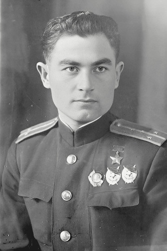 Герой Советского Союза Байсултанов Алим Юсуфович