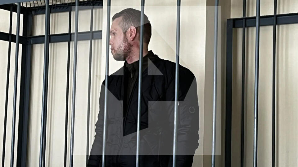     Отец пострадавшей от кислоты девушки рассказал о постоянных угрозах нападавшего ИЗВЕСТИЯ