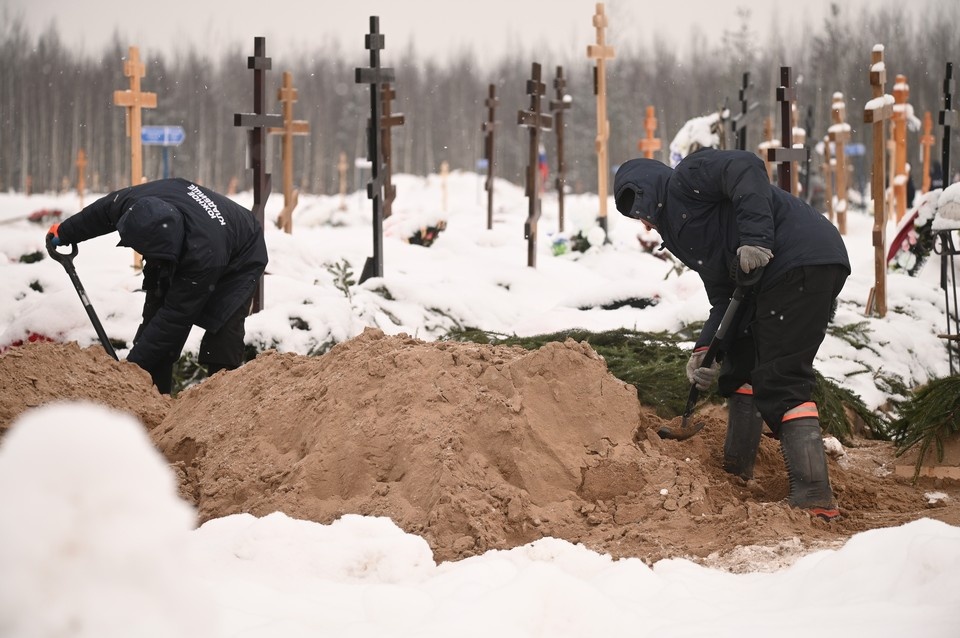    В Краснодаре улучшат дороги к могилам погибших военных Алексей БУЛАТОВ