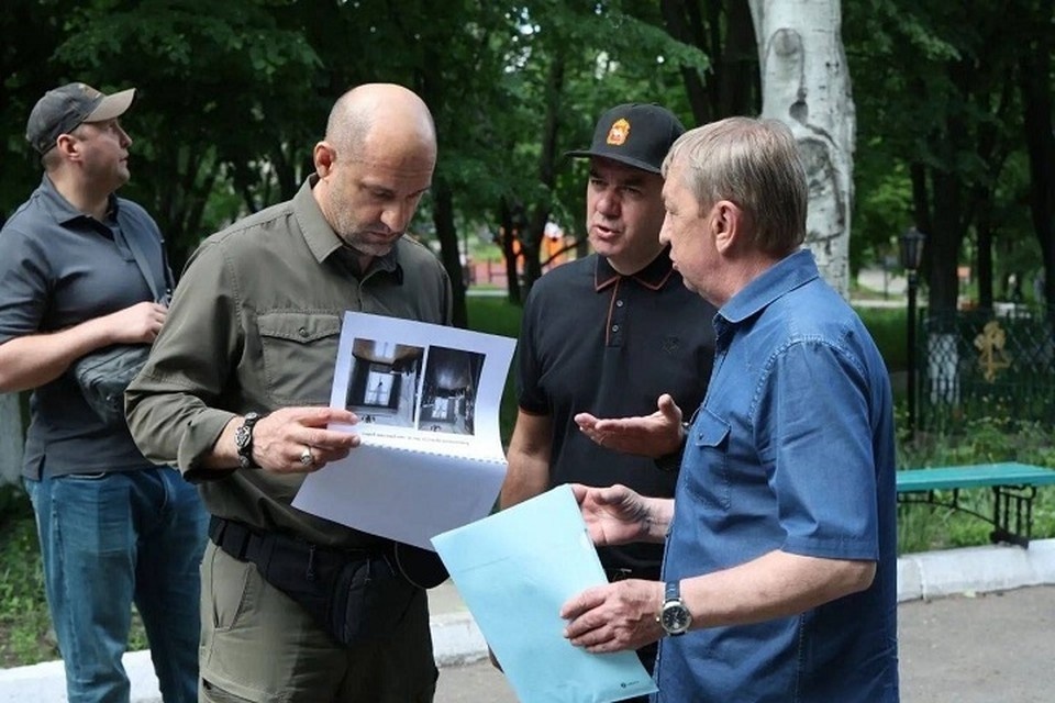    Артем Жога оценил восстановление объектов инфраструктуры в Ясиноватой. Фото: ТГ/Жога
