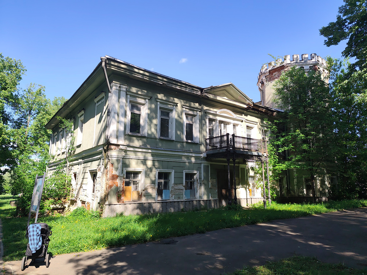 Замок в Московской области