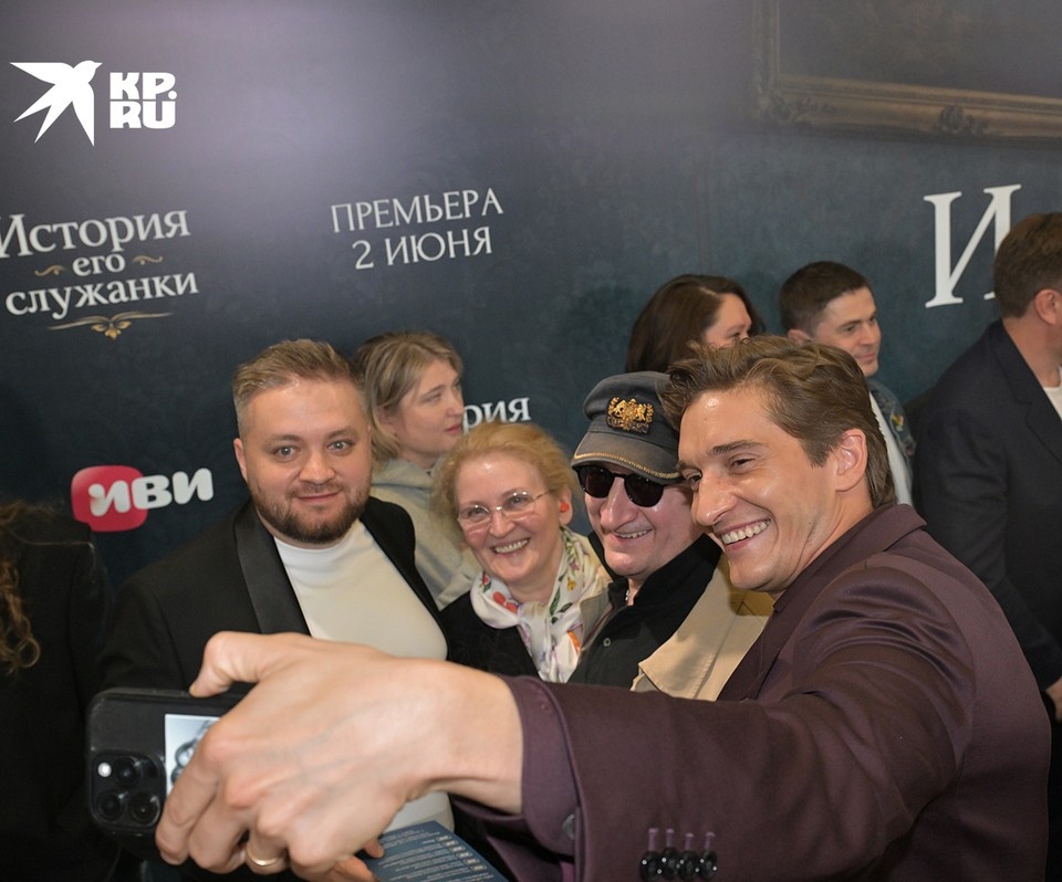    Матвей с родителям Александром и Аллой Лыковыми Михаил ФРОЛОВ