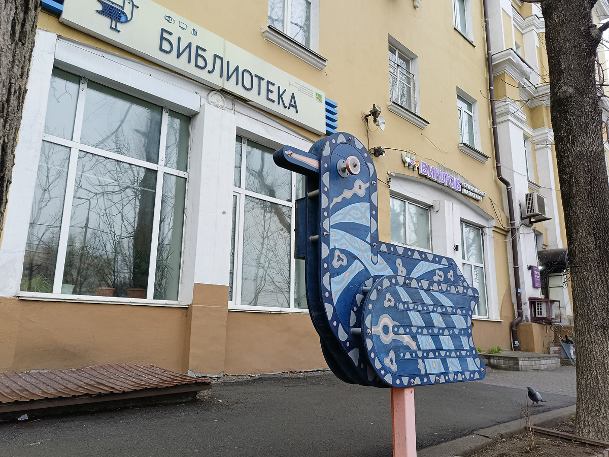 Этот шкаф-птица появился в мае 2025 года. 