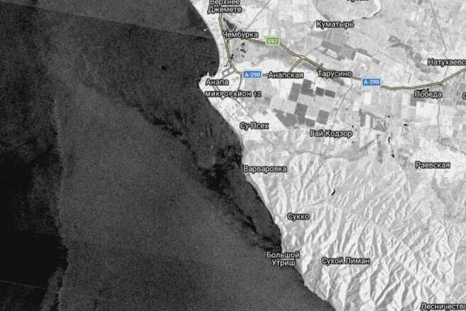 Снимки со спутника указали на некие пленки в Черном море у побережья Анапы