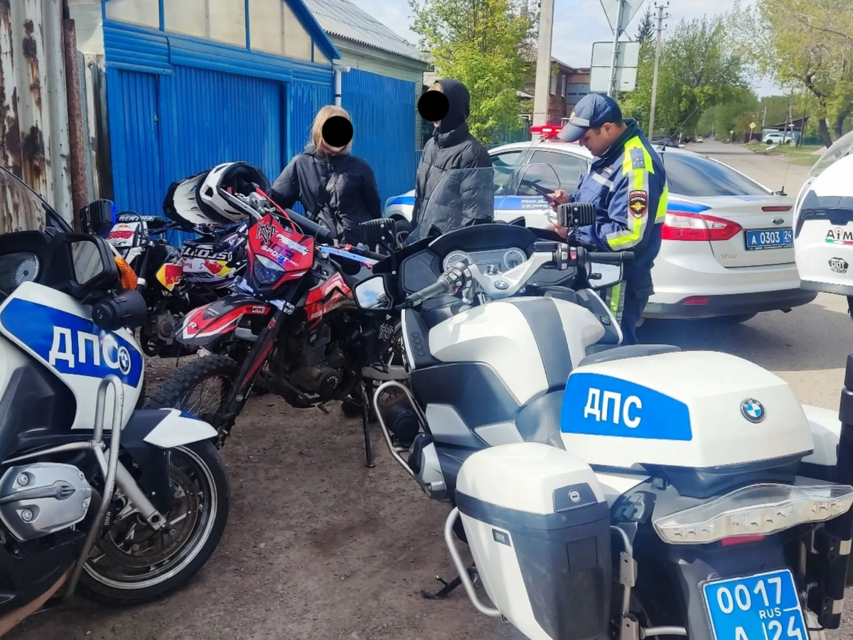     Дорожные полицейские на мотоциклах усилят контроль за соблюдением ПДД