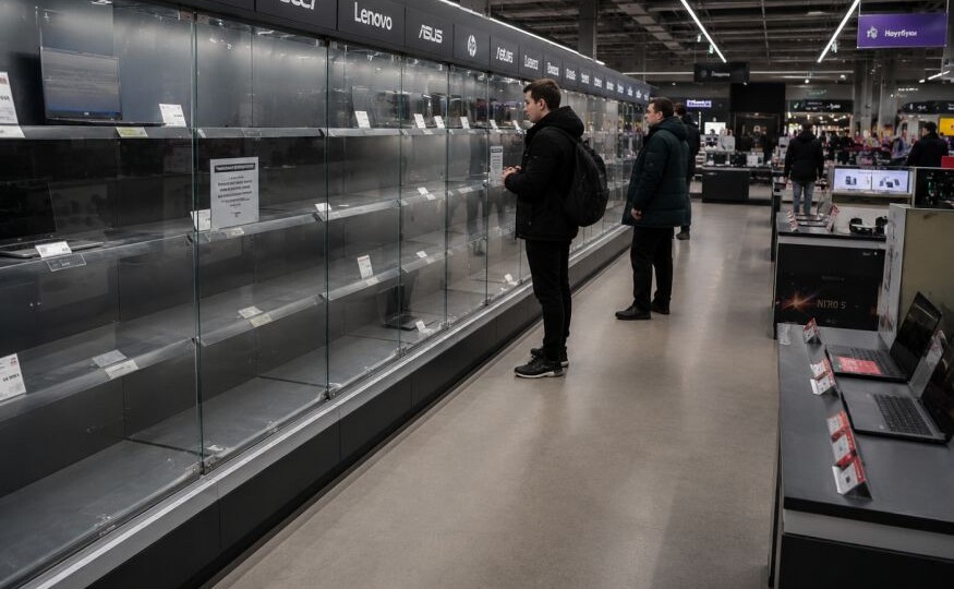 Дома свой есть! Ноутбуки, серверы — всё ушло: Минпромторг закрыл параллельный импорт, мы остались ещё и без Acer, Оral-B