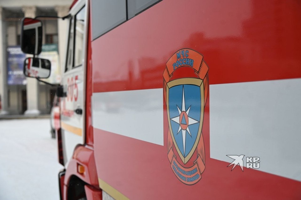    Огнеборцы тушили пожар больше двух часов Ольга ЮШКОВА