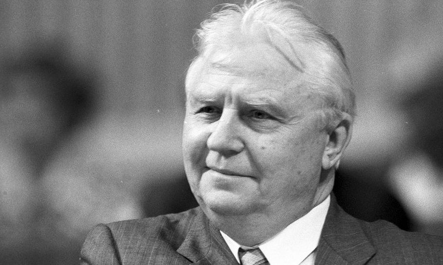 Лигачёв предупреждал об опасности в 1990-м, но его убрали. Что знал второй человек партии о будущем СССР