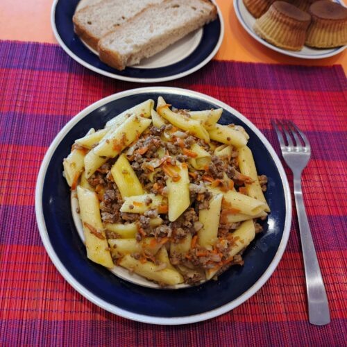 Макароны по-флотски: Мужской ужин, который готовит женщина
