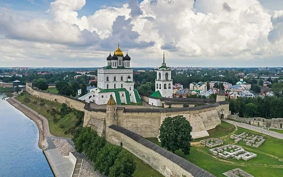 Псковский Кром с юга