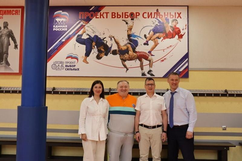    Почетные гости