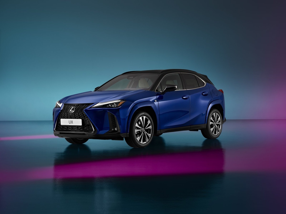    Lexus UX актуального поколения